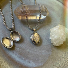 Load image into Gallery viewer, Silver Necklace, Ring, &amp; Earring Set
