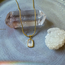 Load image into Gallery viewer, amira
