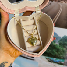 Load image into Gallery viewer, heart locket
